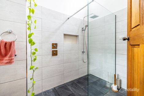 Property photo of 18 Seaside Crescent Penguin TAS 7316