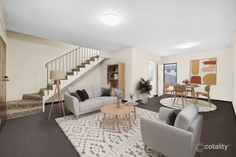 Property photo of 5/9-13 Surrey Street Minto NSW 2566