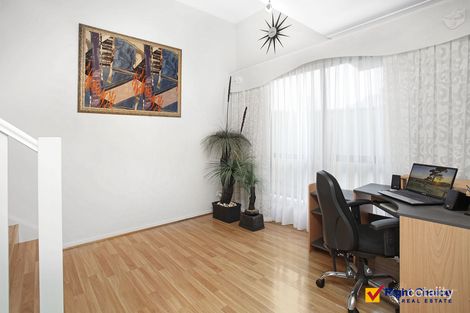 Property photo of 31 Yulara Drive Albion Park NSW 2527