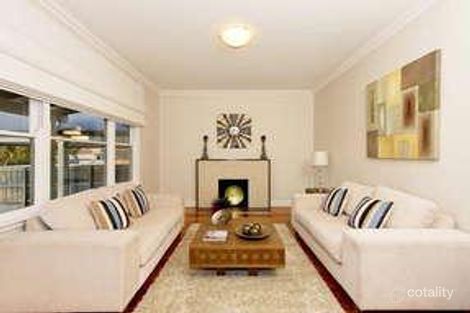 Property photo of 74 Parkmore Road Bentleigh East VIC 3165