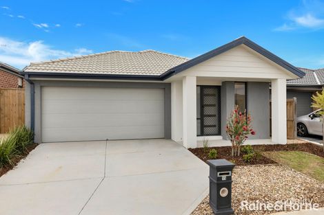 Property photo of 15 Cassinia Circuit Tarneit VIC 3029