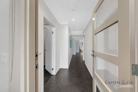 Property photo of 34 Thornaby Drive Mickleham VIC 3064