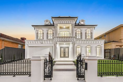 4 Fiander Ave, Glen Waverley, VIC 3150