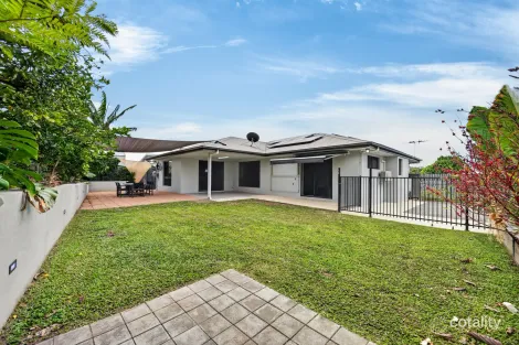 6 Henning Ct, Bushland Beach, QLD 4818
