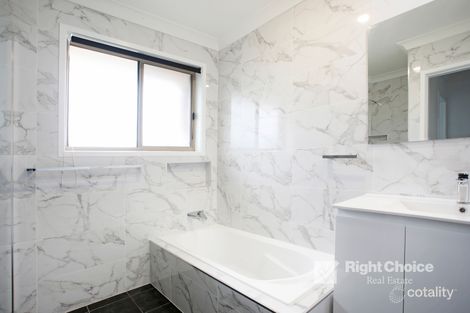 Property photo of 5/11 Grove Circuit Lake Illawarra NSW 2528