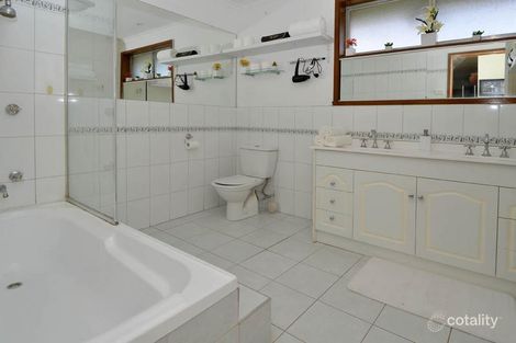 Property photo of 25 Larisa Road St Albans VIC 3021