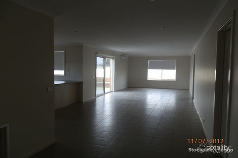 Property photo of 16 Grampians Parade Shepparton North VIC 3631