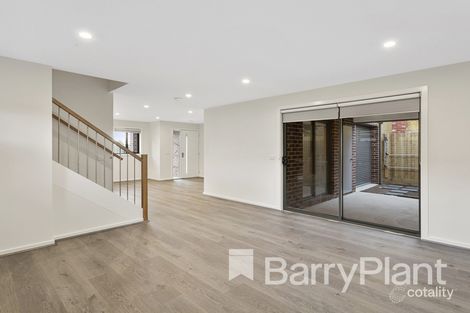Property photo of 2/19 Rosebrook Street Rosebud VIC 3939