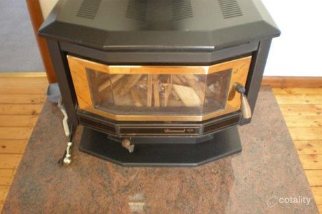 Property photo of 11 Burrage Street Moe VIC 3825