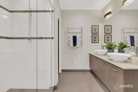 Property photo of 5 Bridgehaven Drive Craigieburn VIC 3064