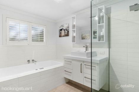Property photo of 16 Jagungal Court Dromana VIC 3936