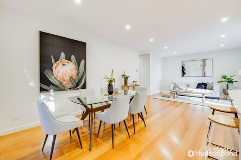 Property photo of 2/32 Karen Street Box Hill North VIC 3129