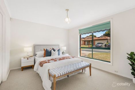Property photo of 1 Gardenview Close Mill Park VIC 3082