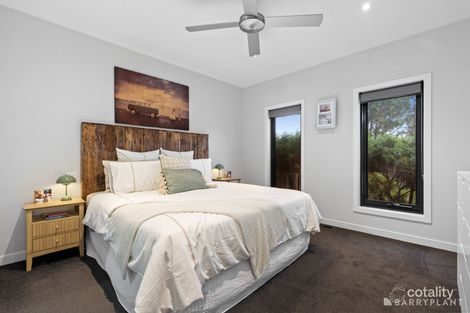 Property photo of 7 Bacchus Drive Croydon South VIC 3136