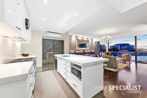 Property photo of 7 The Strand Caroline Springs VIC 3023