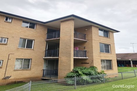 Property photo of 12/5-7 Hoddle Avenue Bradbury NSW 2560