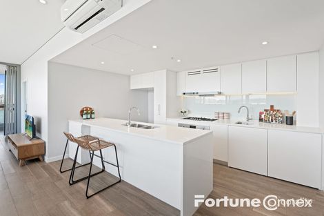 Property photo of 407/3 Foreshore Place Wentworth Point NSW 2127