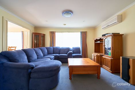 Property photo of 18 Castleridge Court Narre Warren South VIC 3805