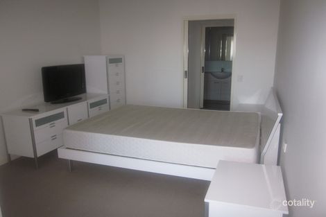 102/30 Newquay Prom, Docklands, VIC 3008