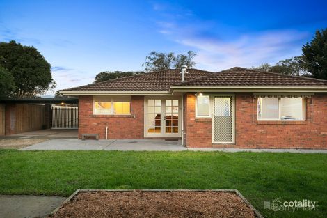 Property photo of 11 Mountain Heath Walk Croydon South VIC 3136