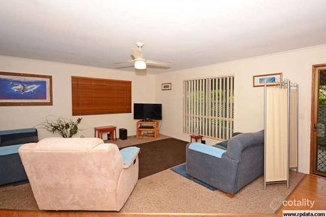 Property photo of 34 Fairway Drive Urraween QLD 4655
