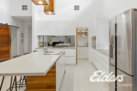 Property photo of 12 Derry Drive Yarrawonga VIC 3730