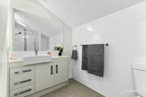 Property photo of 5/255 Cavendish Road Coorparoo QLD 4151