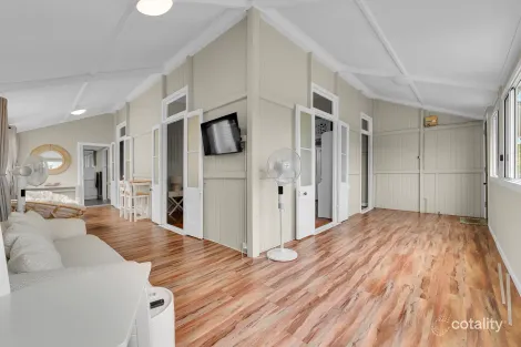 Property photo of 522 Tingal Road Wynnum QLD 4178