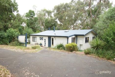 1 Braeside Dr, Launching Place, VIC 3139