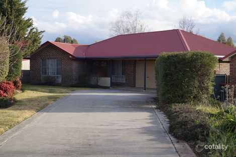Property photo of 3 Kable Place Orange NSW 2800