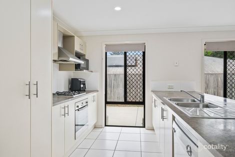 Property photo of 9 Highland Place Forest Lake QLD 4078