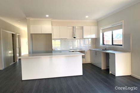 Property photo of 39 Kittyhawk Road Point Cook VIC 3030