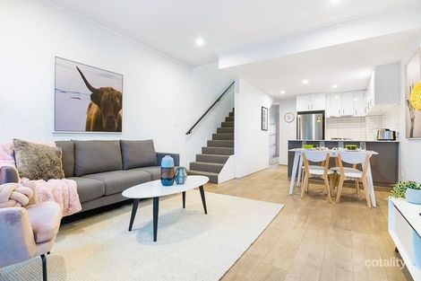 4/393 Abernethy Rd, Cloverdale, WA 6105