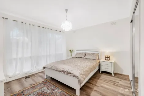 Property photo of 22 Virginia Crescent Bundoora VIC 3083