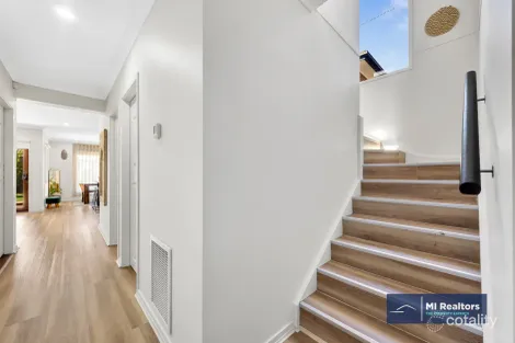 Property photo of 3 Fleur Way Truganina VIC 3029