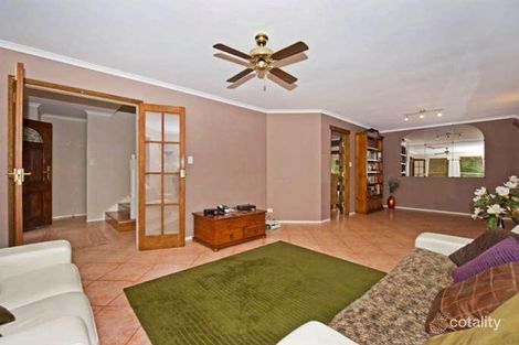 Property photo of 24 Shinnecock Close Hope Island QLD 4212