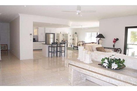 Property photo of 1 Cooroibah Crescent Tewantin QLD 4565