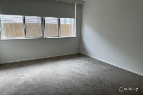 Property photo of 2/25 Kalymna Grove St Kilda East VIC 3183