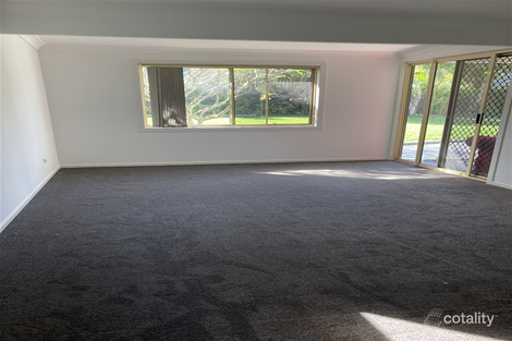 Property photo of 12 John Taggart Close South West Rocks NSW 2431