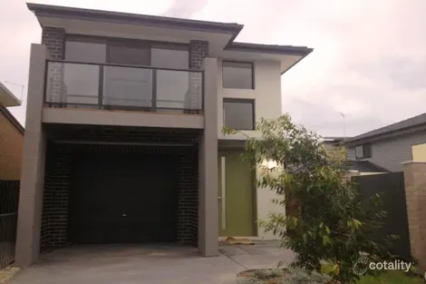 4 Hickory Rd, Bonnyrigg, NSW 2177