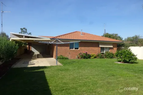 Property photo of 2 Bennett Court Echuca VIC 3564