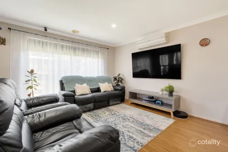 Property photo of 24 Albion Crescent Mickleham VIC 3064