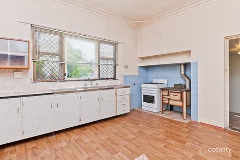 Property photo of 4 Taree Street St James WA 6102