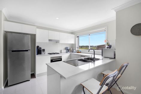 Property photo of 28 Saltwater Circuit Kanahooka NSW 2530