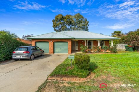 5 Kirrang Ave, Glenfield Park, NSW 2650