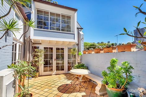 Property photo of 26 Winslow Street Kirribilli NSW 2061