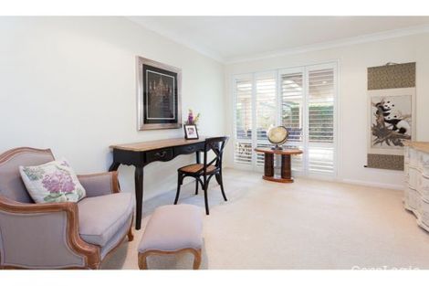 Property photo of 46 Regency Place Carindale QLD 4152