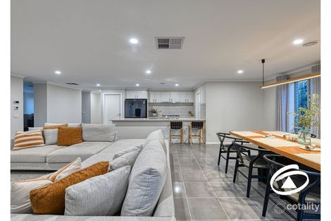 Property photo of 16 Summit Drive Pakenham VIC 3810