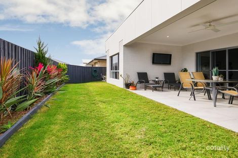 Property photo of 14 Grant Avenue Hope Island QLD 4212
