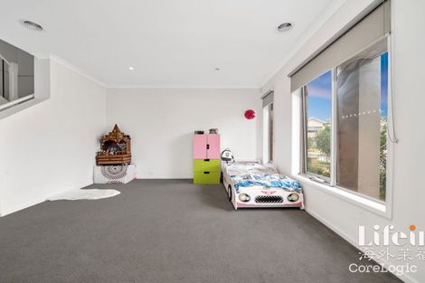 Property photo of 30 Broadbeach Circuit Point Cook VIC 3030